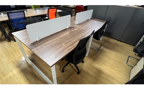 延展屏風(fēng)卡位